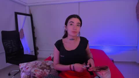 Atenea online show from 10-06-25, 04:10