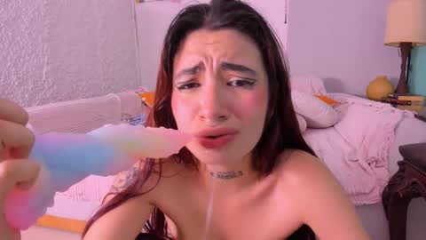 Atenea online show from 10-25-25, 08:00