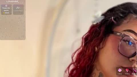 Snapshot of atennea_diiossa chatting on 11-21-25, 11:31 Atennea Diiossa online show from 11-21-25, 11:31
