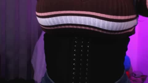 Snapshot of athenamatrix chatting on 10-28-25, 05:59 Athena formerly loverinsecret online show from 10-28-25, 05:59