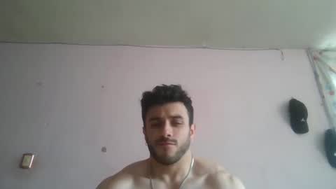 Snapshot of athlete_boy22 chatting on 10-18-25, 06:08 Atlas online show from 10-18-25, 06:08