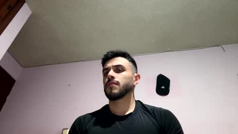 Snapshot of athlete_boy22 chatting on 10-31-25, 02:12 Atlas online show from 10-31-25, 02:12