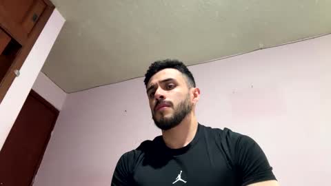 Snapshot of athlete_boy22 chatting on 11-05-25, 10:21 Atlas online show from 11-05-25, 10:21