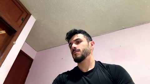 Snapshot of athlete_boy22 chatting on 11-22-25, 07:35 Atlas online show from 11-22-25, 07:35