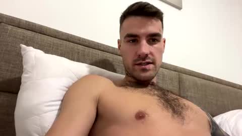 Snapshot of atrani_boy chatting on 11-14-25, 03:00 Atrani Boy online show from 11-14-25, 03:00