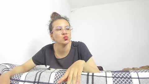 Snapshot of audrey_lawrence chatting on 12-07-24, 03:41 Audrey online show from 12-07-24, 03:41