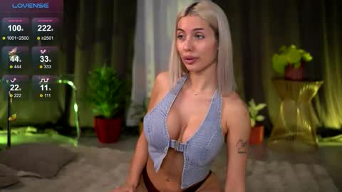 Isabella online show from 02-17-26, 10:56