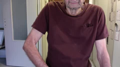 auguste061400 online show from 12-13-24, 09:24