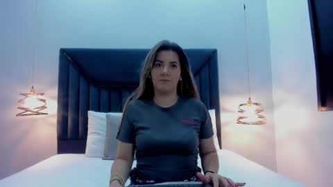 Aura Evans online show from 09-20-25, 11:55