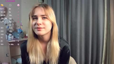 Snapshot of aureliaabdula chatting on 02-15-26, 01:13 Liana online show from 02-15-26, 01:13