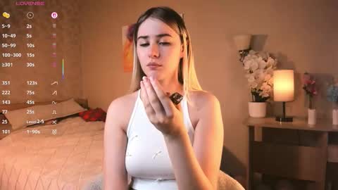 Snapshot of aureliaabdula chatting on 03-04-26, 01:11 Liana online show from 03-04-26, 01:11