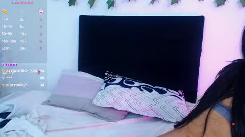 aurelynegp online show from 09-22-25, 11:23