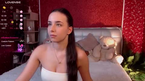 Aurora online show from 11-20-25, 10:04