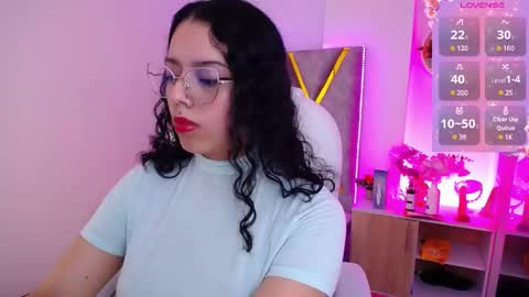 Snapshot of aurora_brown chatting on 01-08-25, 04:23 Aurora online show from 01-08-25, 04:23