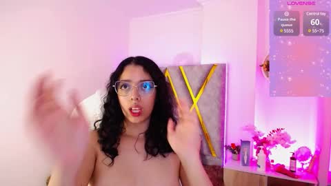 Snapshot of aurora_brown chatting on 01-13-25, 07:00 Aurora online show from 01-13-25, 07:00