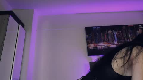 Snapshot of aurora_cherry chatting on 11-04-25, 10:53 Aurora online show from 11-04-25, 10:53