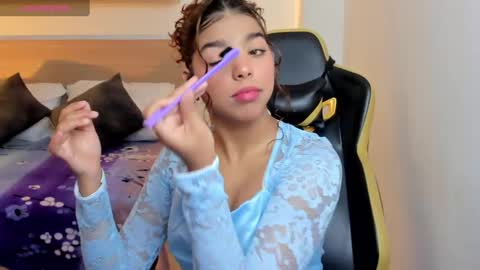 Snapshot of aurora_rodriguez chatting on 02-13-25, 12:32 aurora_rodriguez online show from 02-13-25, 12:32