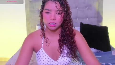 Snapshot of aurora_rodriguez chatting on 03-12-25, 02:52 aurora_rodriguez online show from 03-12-25, 02:52