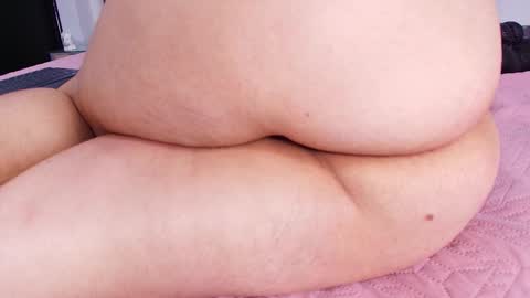 auroraa_miller online show from 01-05-26, 05:27