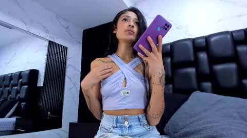 Aurora online show from 11-28-25, 02:25