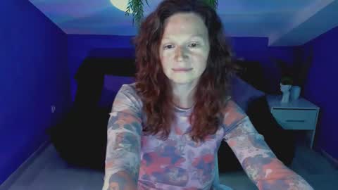 auroraborealis__ online show from 09-22-25, 06:59