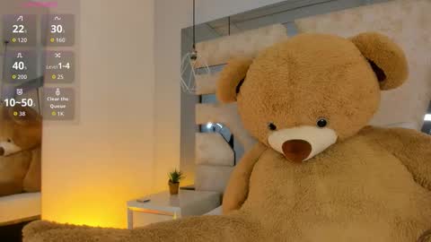 Aurora  online show from 12-14-25, 11:59