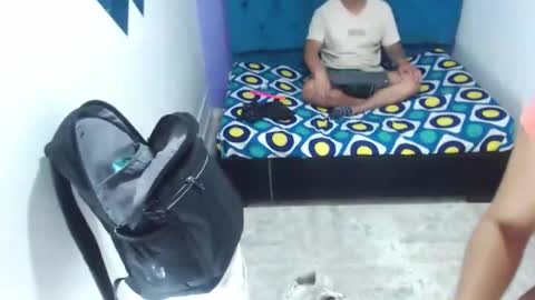 Eimmy and Thomas online show from 10-23-25, 11:09