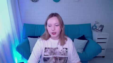Aurora online show from 10-07-25, 10:56