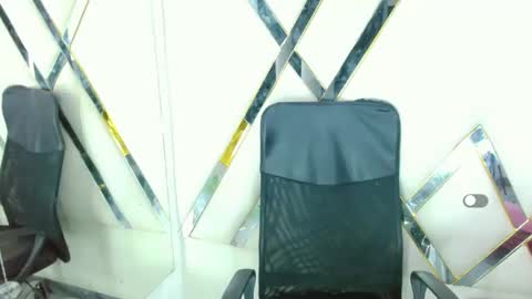 Aurora online show from 11-07-25, 07:25