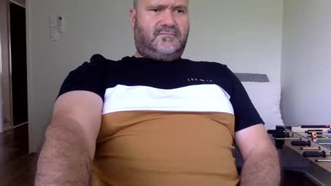 austbuts online show from 02-08-25, 12:06