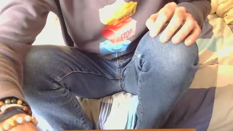 Snapshot of austin24100 chatting on 10-29-25, 11:34 Austin online show from 10-29-25, 11:34