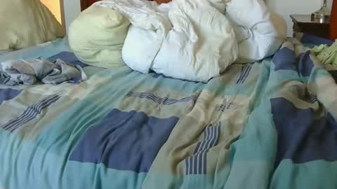 Snapshot of austin24100 chatting on 11-04-25, 11:31 Austin online show from 11-04-25, 11:31