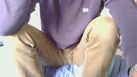 Snapshot of austin24100 chatting on 11-20-25, 11:43 Austin online show from 11-20-25, 11:43