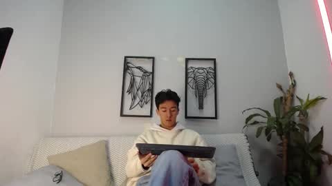 austinreeds online show from 11-21-25, 12:48