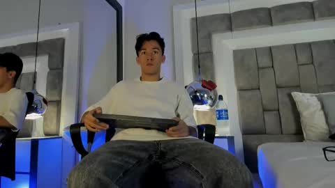 austinreeds online show from 03-02-26, 12:01