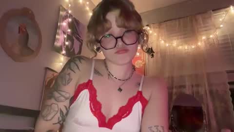 Autie 3 online show from 12-23-25, 03:15