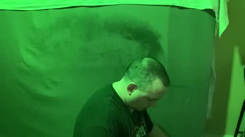 Snapshot of auz1812 chatting on 11-08-25, 11:21 Auz online show from 11-08-25, 11:21