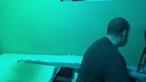 Snapshot of auz1812 chatting on 11-13-25, 07:07 Auz online show from 11-13-25, 07:07