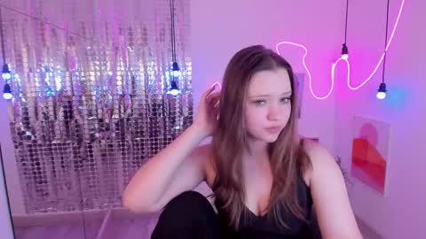 Ava online show from 02-02-25, 07:25