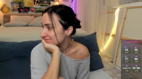 Ava online show from 11-09-25, 04:27