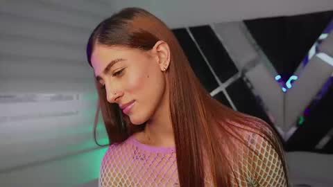 Snapshot of ava_fontana2 chatting on 09-17-25, 10:44 Ava Fontana online show from 09-17-25, 10:44