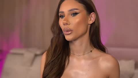 Ava online show from 02-05-25, 11:17