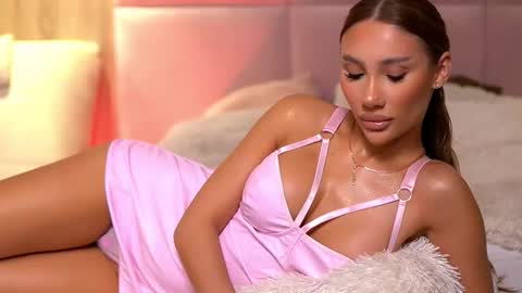 Ava online show from 09-24-25, 10:24