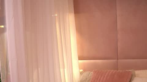 Ava online show from 02-15-26, 01:13