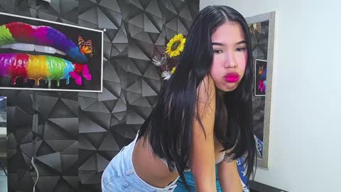 Snapshot of ava_jhonsson chatting on 01-09-25, 03:44 ava online show from 01-09-25, 03:44