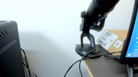 AVA online show from 04-08-26, 03:28