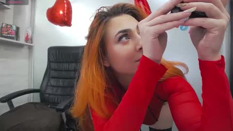 Snapshot of avablue_ chatting on 02-13-26, 12:23 online show from 02-13-26, 12:23