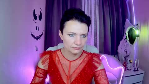 avasaturnian online show from 10-21-25, 01:01