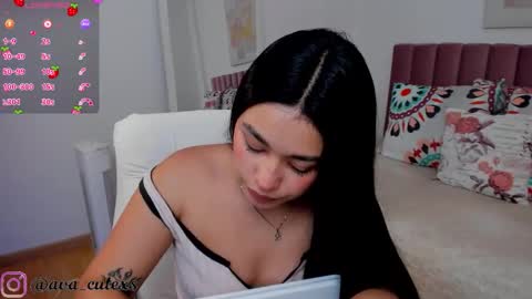 Ava  online show from 11-21-25, 05:22