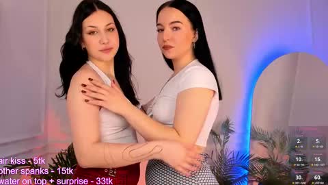 Avelyne online show from 10-17-25, 02:08